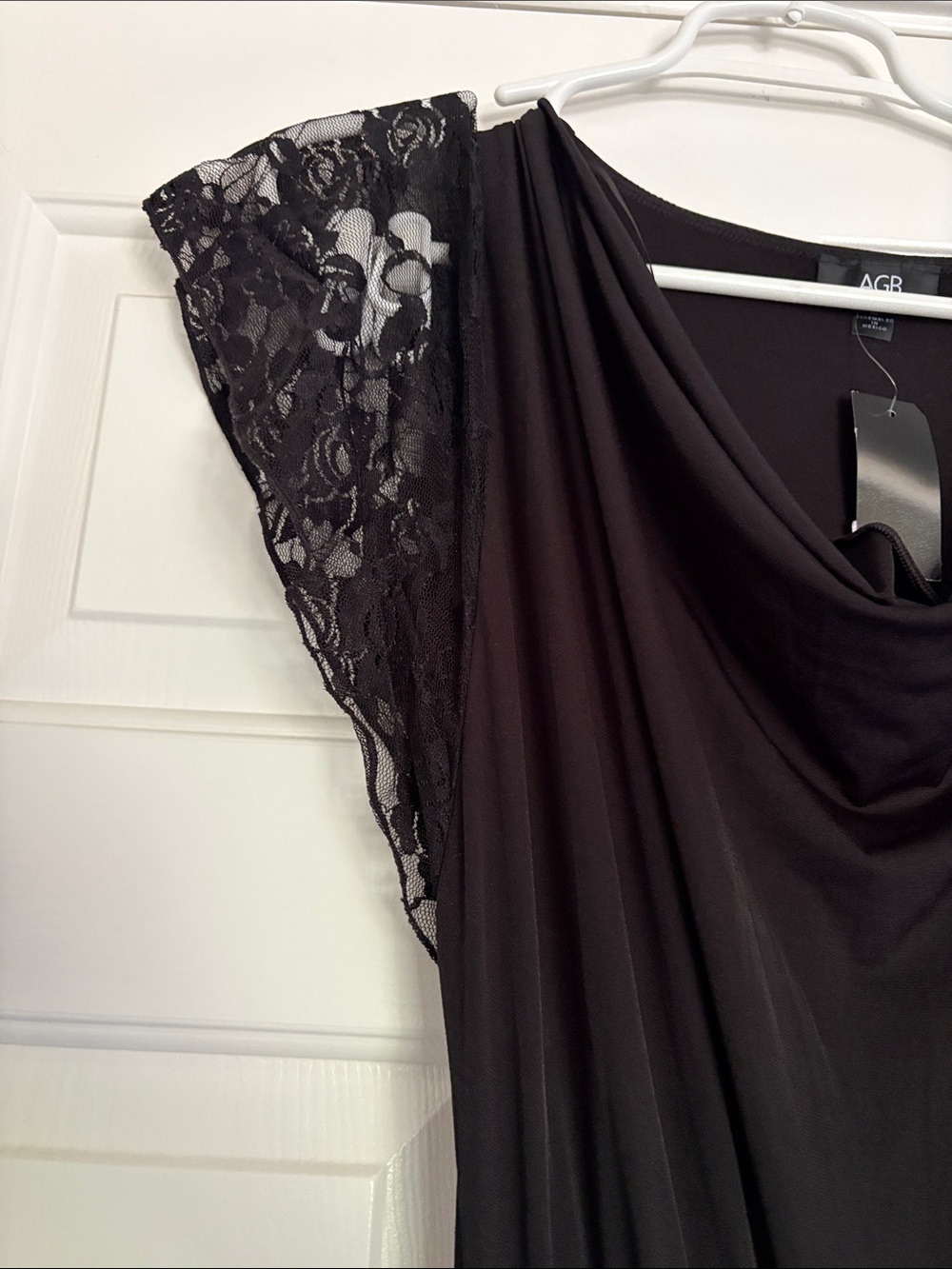 AGB size Medium Black Lace-Sleeve Maxi Pantsuit with Belt - Picture 2 of 7